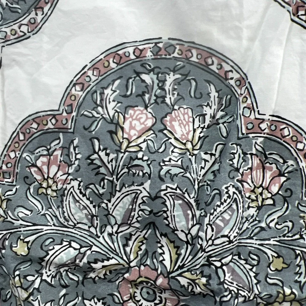 Pottery Barn Standard Pillow Shams Multicolor Botanical Medallion (20